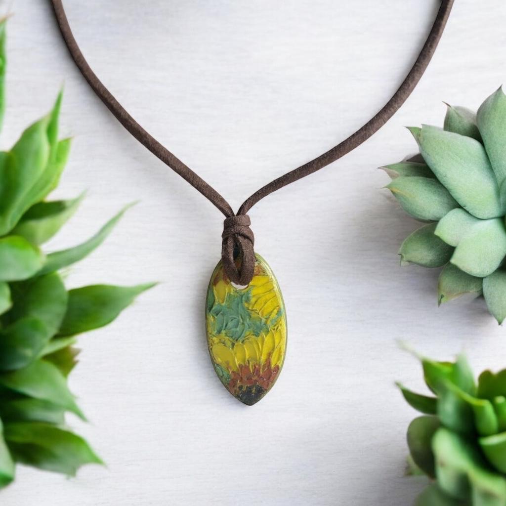 Van Gogh Sunflower du Jardin Range: Hand-Painted Ceramic