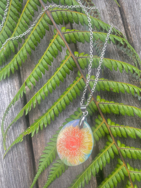 Van Gogh Sunflower du Jardin Range: Hand-Painted Porcelain Pendant